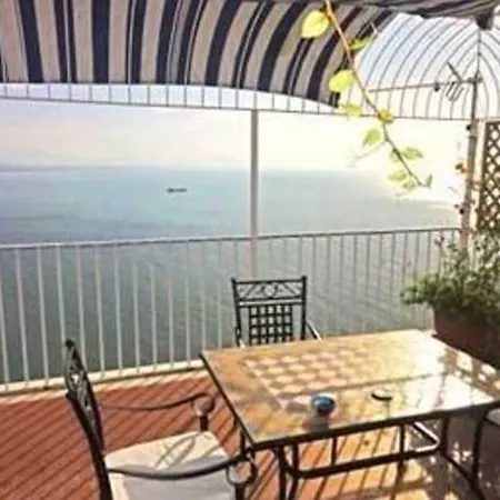 卡罗3号酒店 Vietri