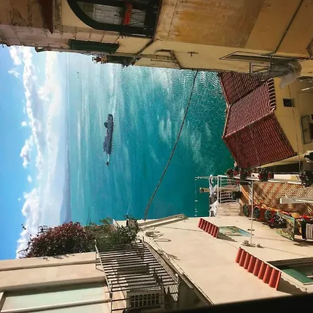 Dimora Carlo Iii Couette-café