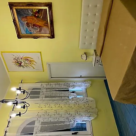 Dimora Carlo Iii 4*