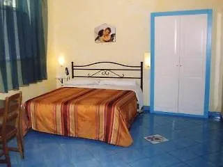 Bed & Breakfast Dimora Carlo Iii 4*